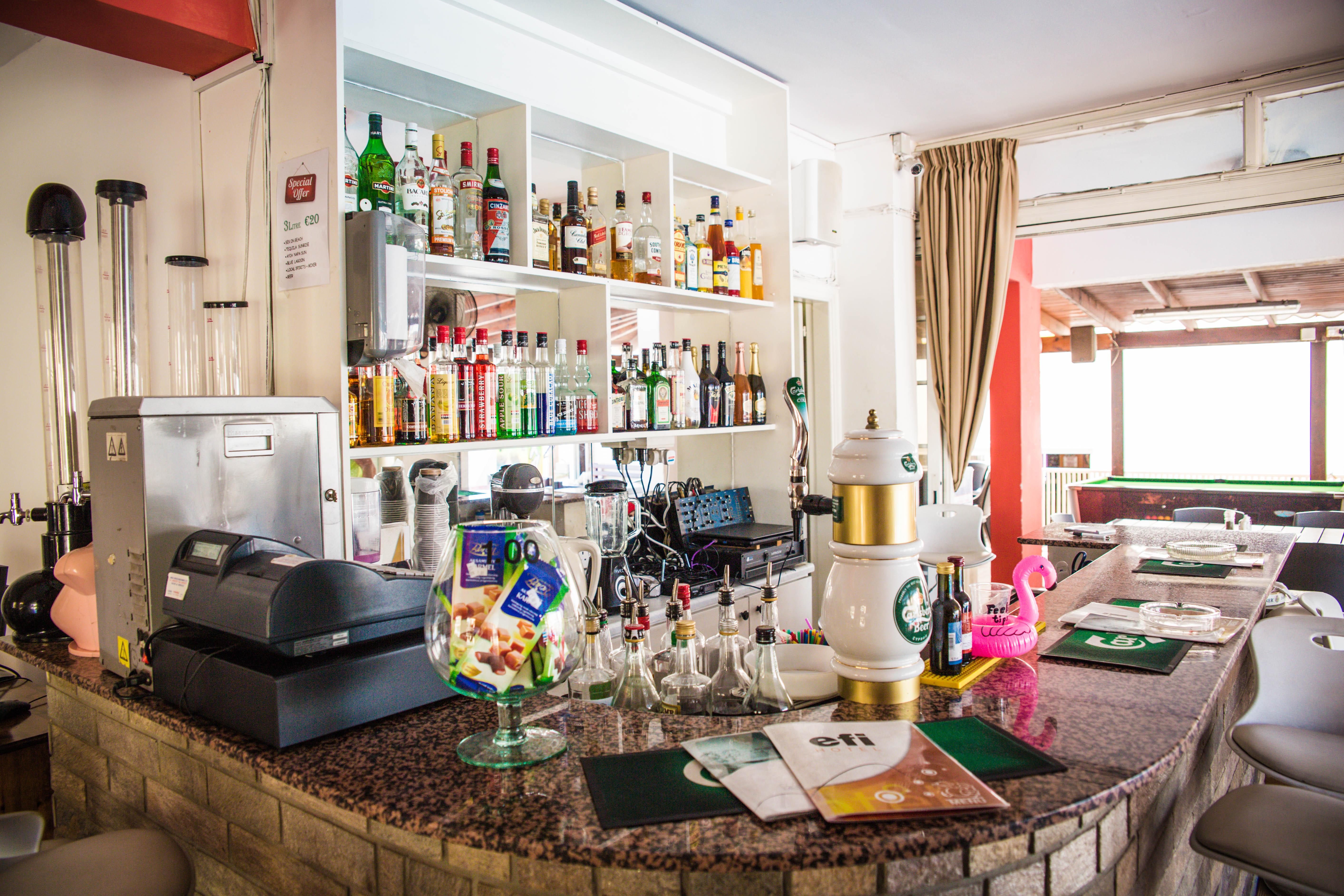 Efi Hotel Apts Ayía Nápa Extérieur photo